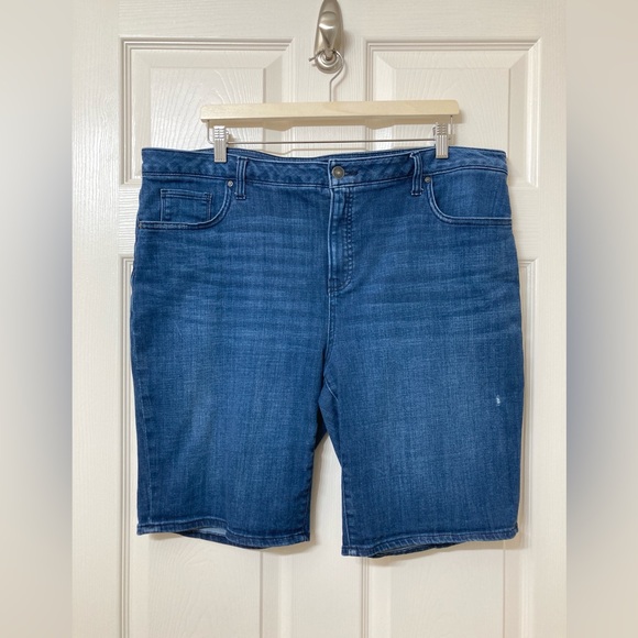 Chico's Pants - Chico’s 3.5 So Slimming Girlfriend Jean Shorts 18 Summer Bermuda Denim Jorts